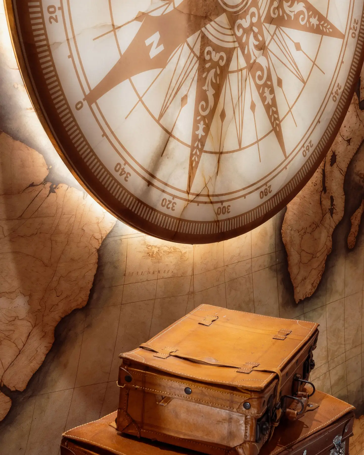 Uncut compass interior detail